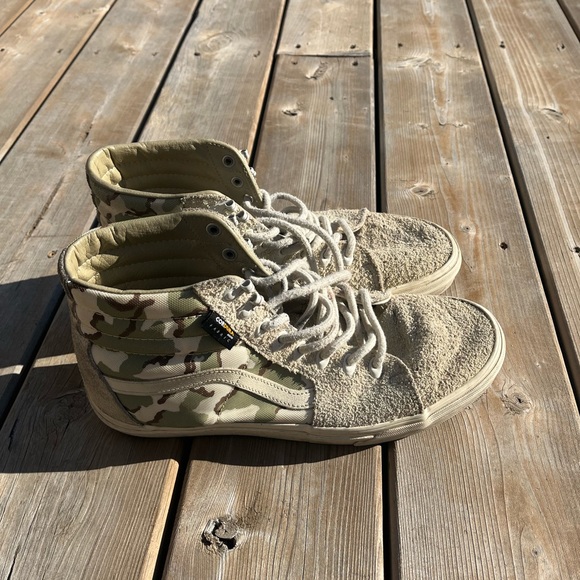 Vans Cordura Sk8-hi trainers in Desert Camo. Size: US11/ EU44 - Picture 5 of 7
